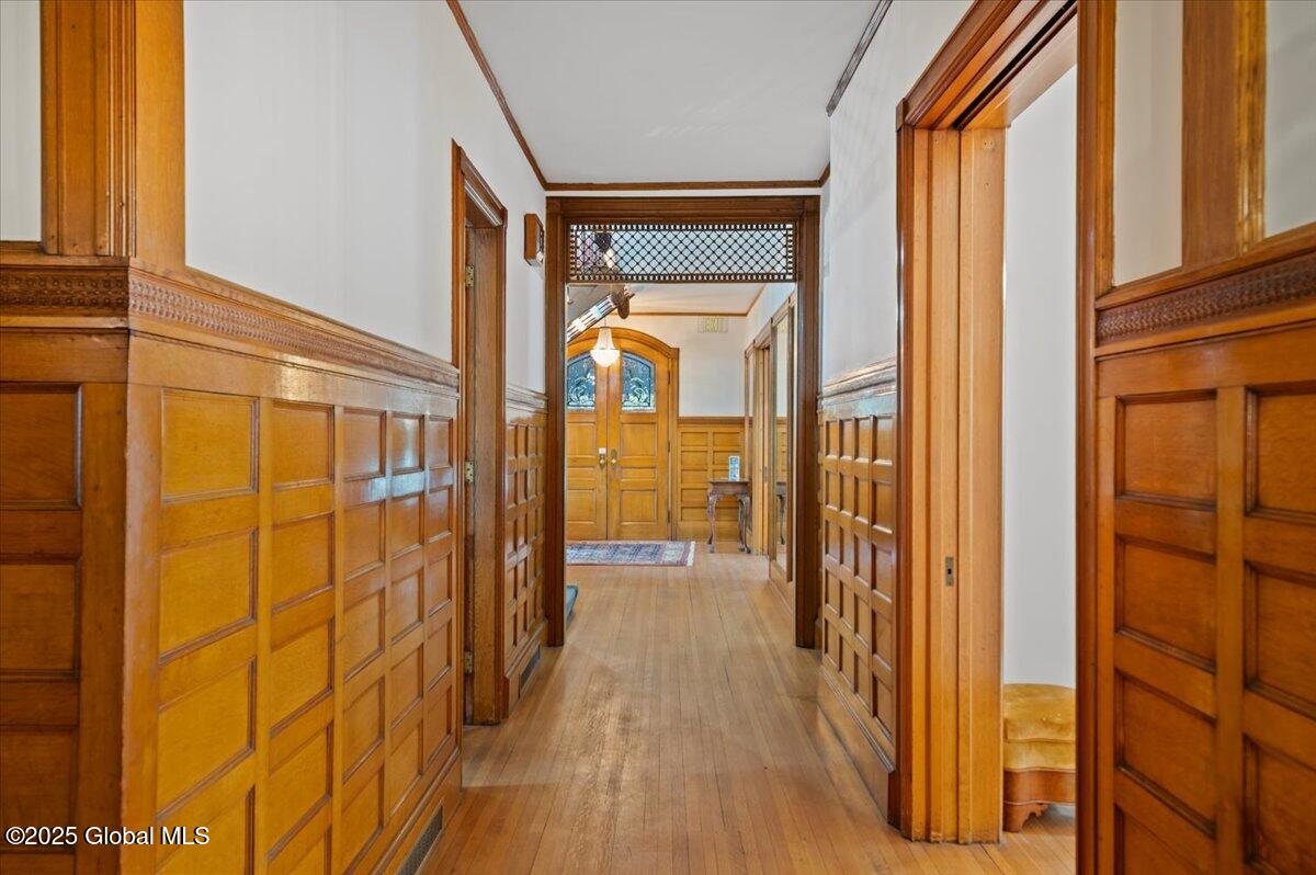 605 N Broadway Saratoga Springs NY 12866