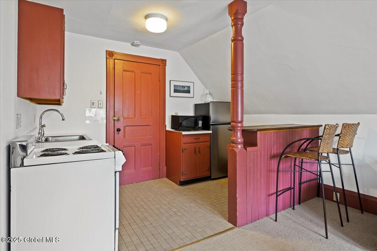 605 N Broadway Saratoga Springs NY 12866