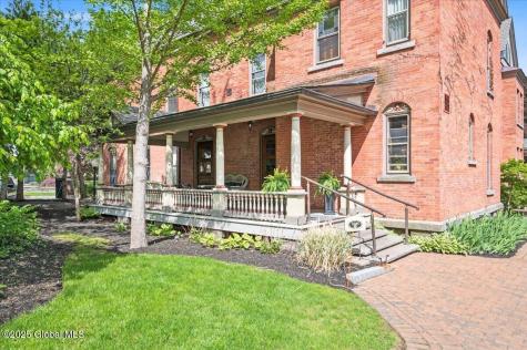 605 N Broadway Saratoga Springs NY 12866