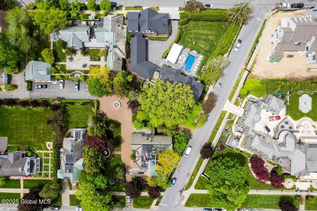 605 N Broadway Saratoga Springs NY 12866