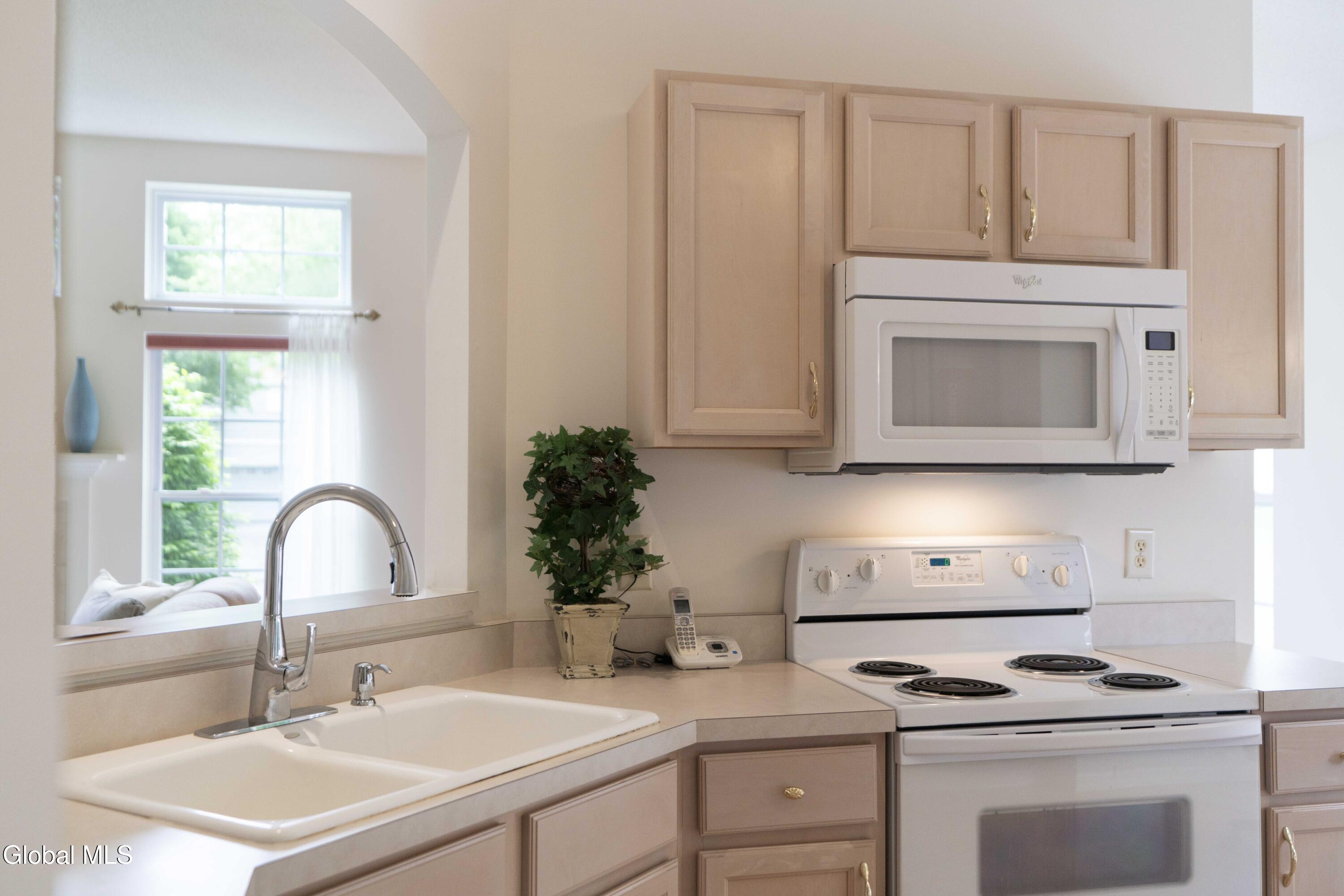 2 Sheridan Court Clifton Park NY 12065