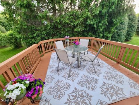 2 Sheridan Court Clifton Park NY 12065