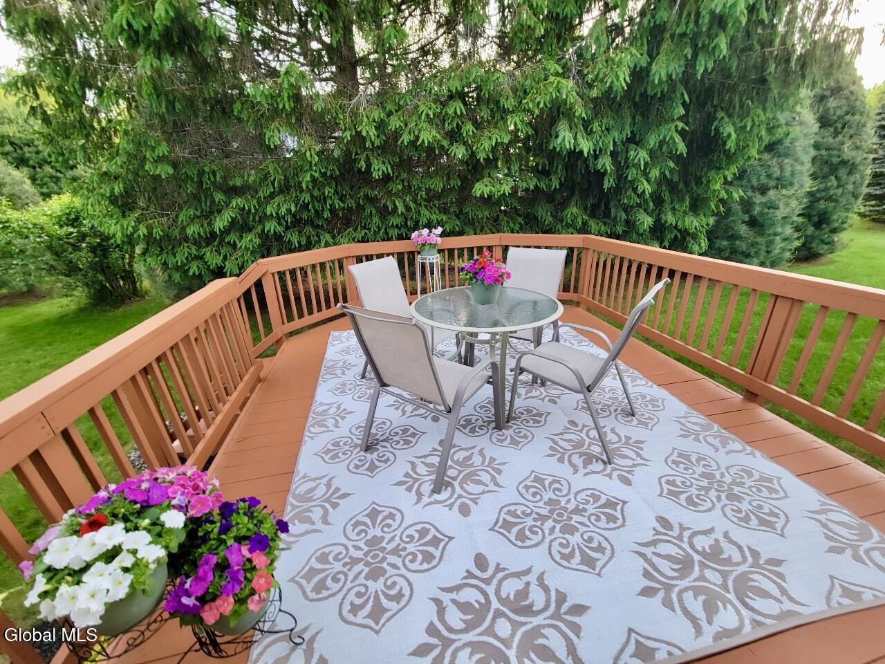 2 Sheridan Court Clifton Park NY 12065
