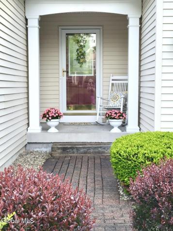 2 Sheridan Court Clifton Park NY 12065