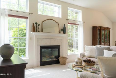 2 Sheridan Court Clifton Park NY 12065