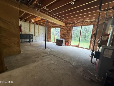 11 Hampton Heights Way Whitehall NY 12887