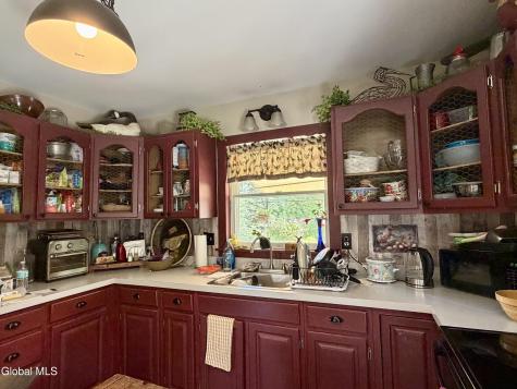 11 Hampton Heights Way Whitehall NY 12887