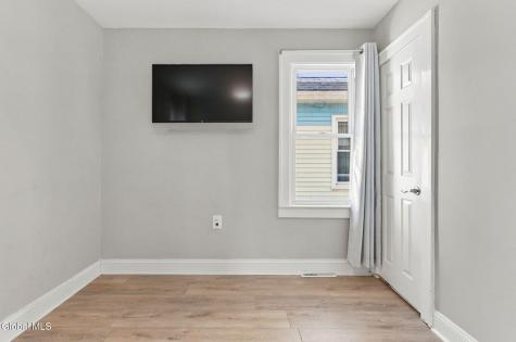 127 Lark Street Scotia NY 12302