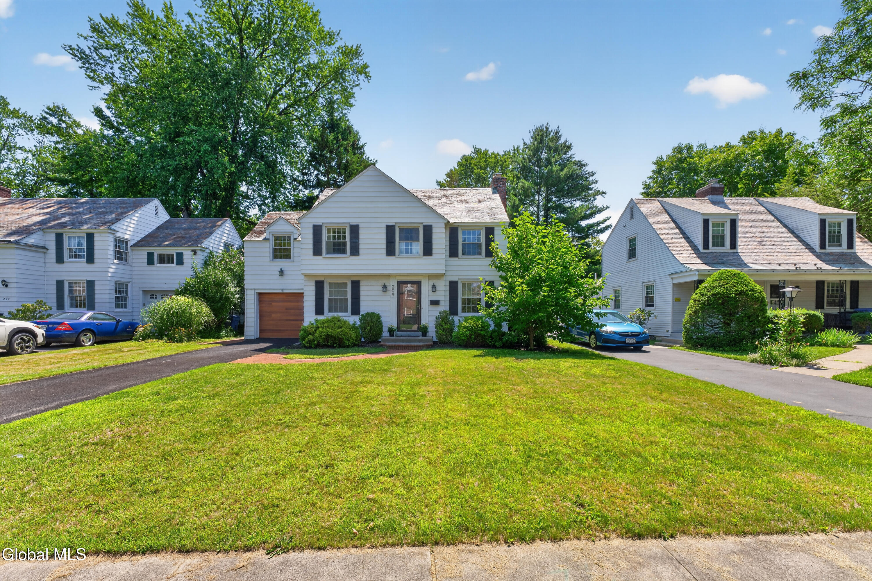 209 Colonial Avenue Albany NY 12208