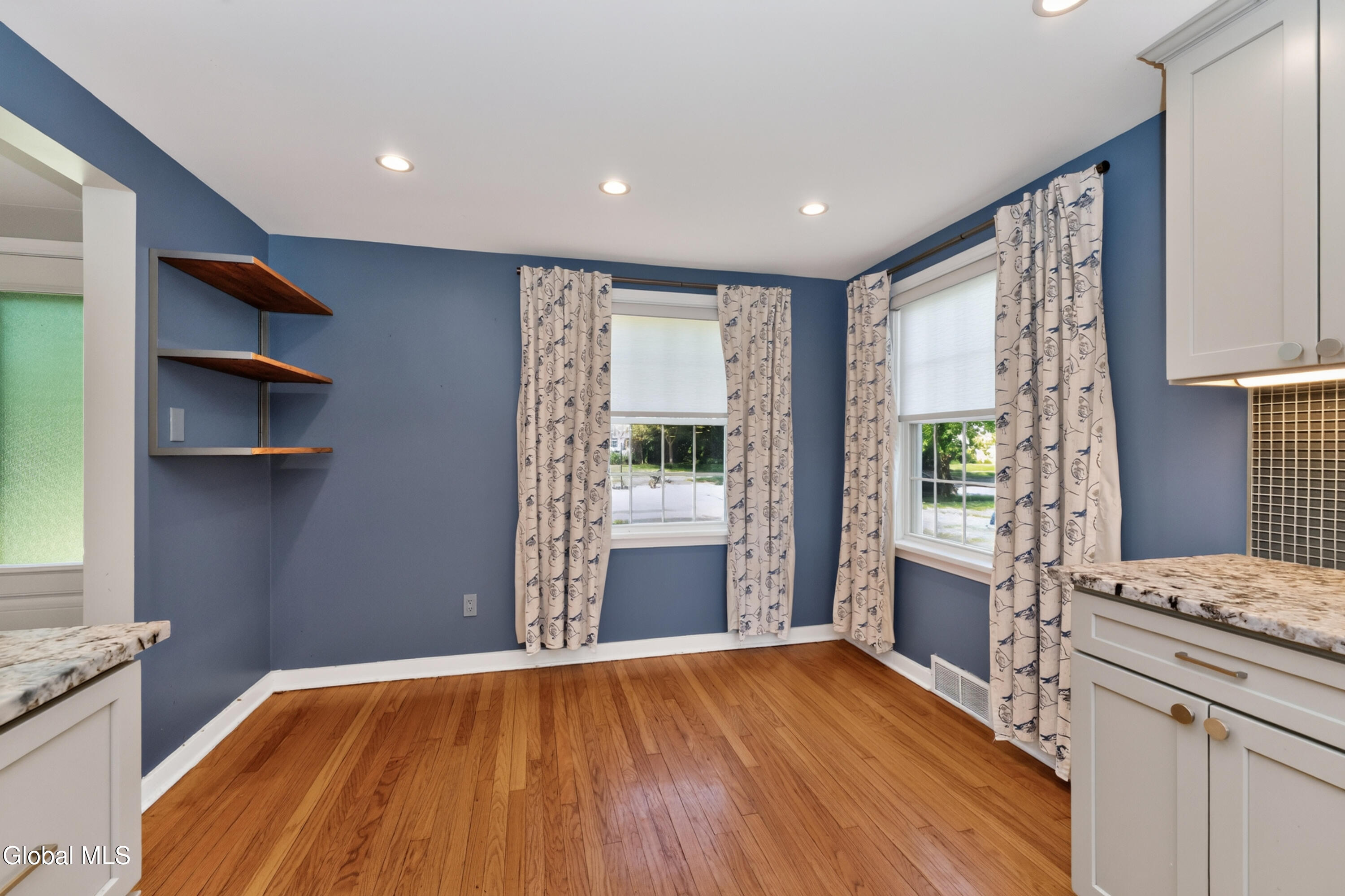 209 Colonial Avenue Albany NY 12208