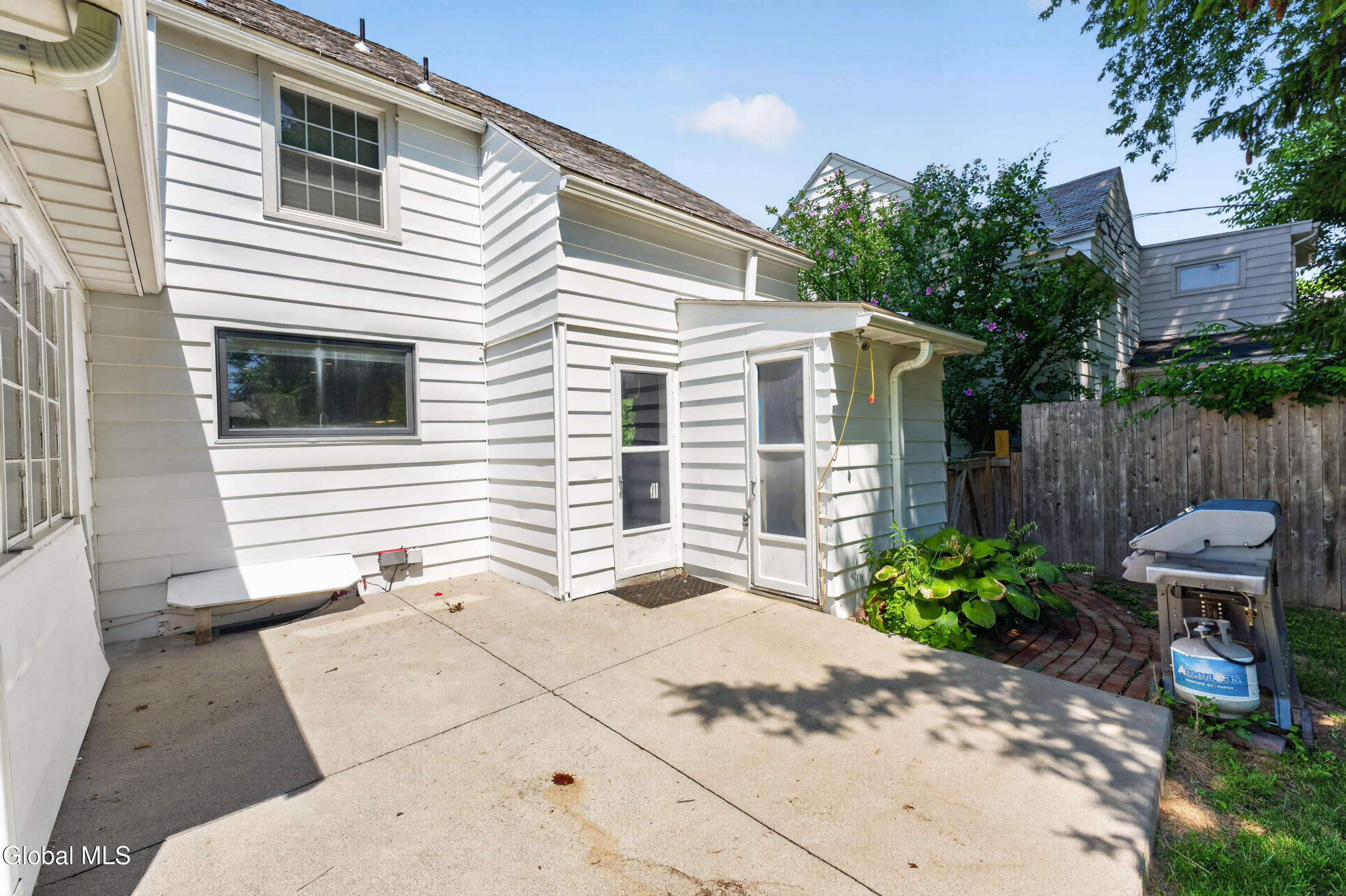 209 Colonial Avenue Albany NY 12208