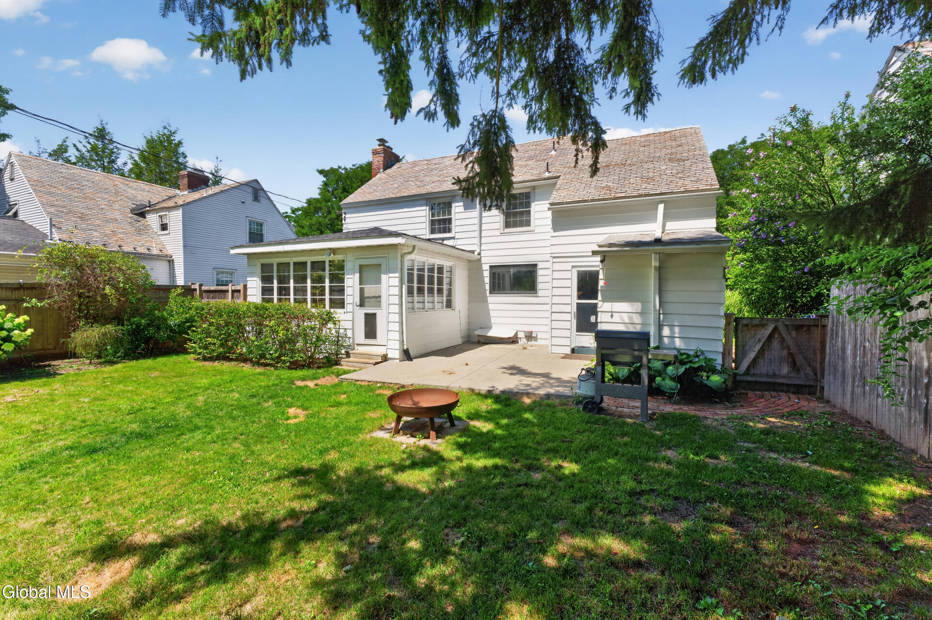 209 Colonial Avenue Albany NY 12208