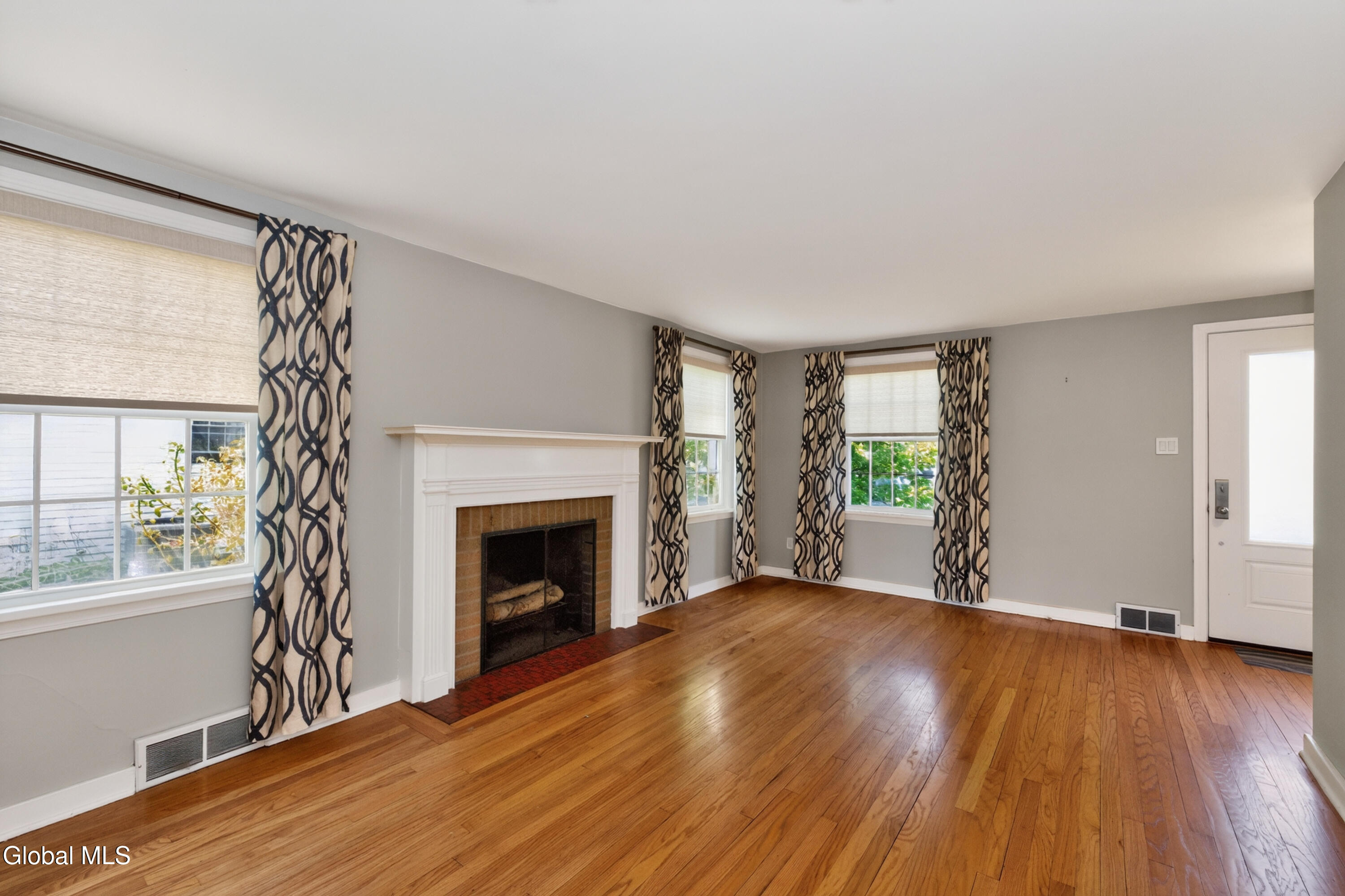 209 Colonial Avenue Albany NY 12208