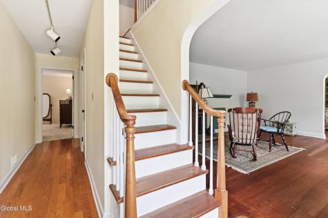 287 Thais Road Averill Park NY 12018