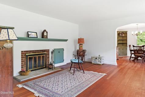 287 Thais Road Averill Park NY 12018