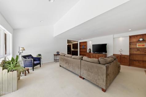 287 Thais Road Averill Park NY 12018