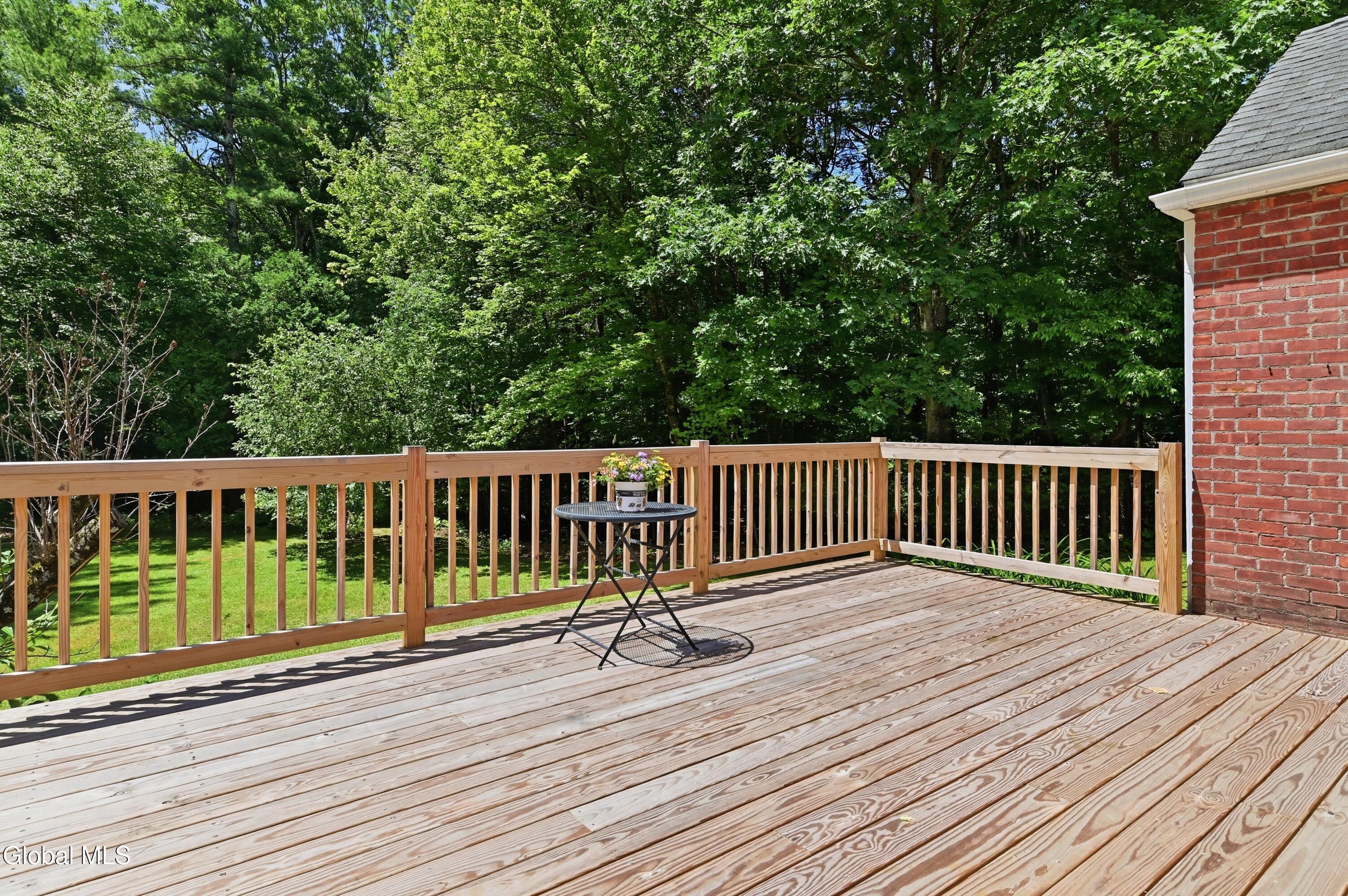 287 Thais Road Averill Park NY 12018