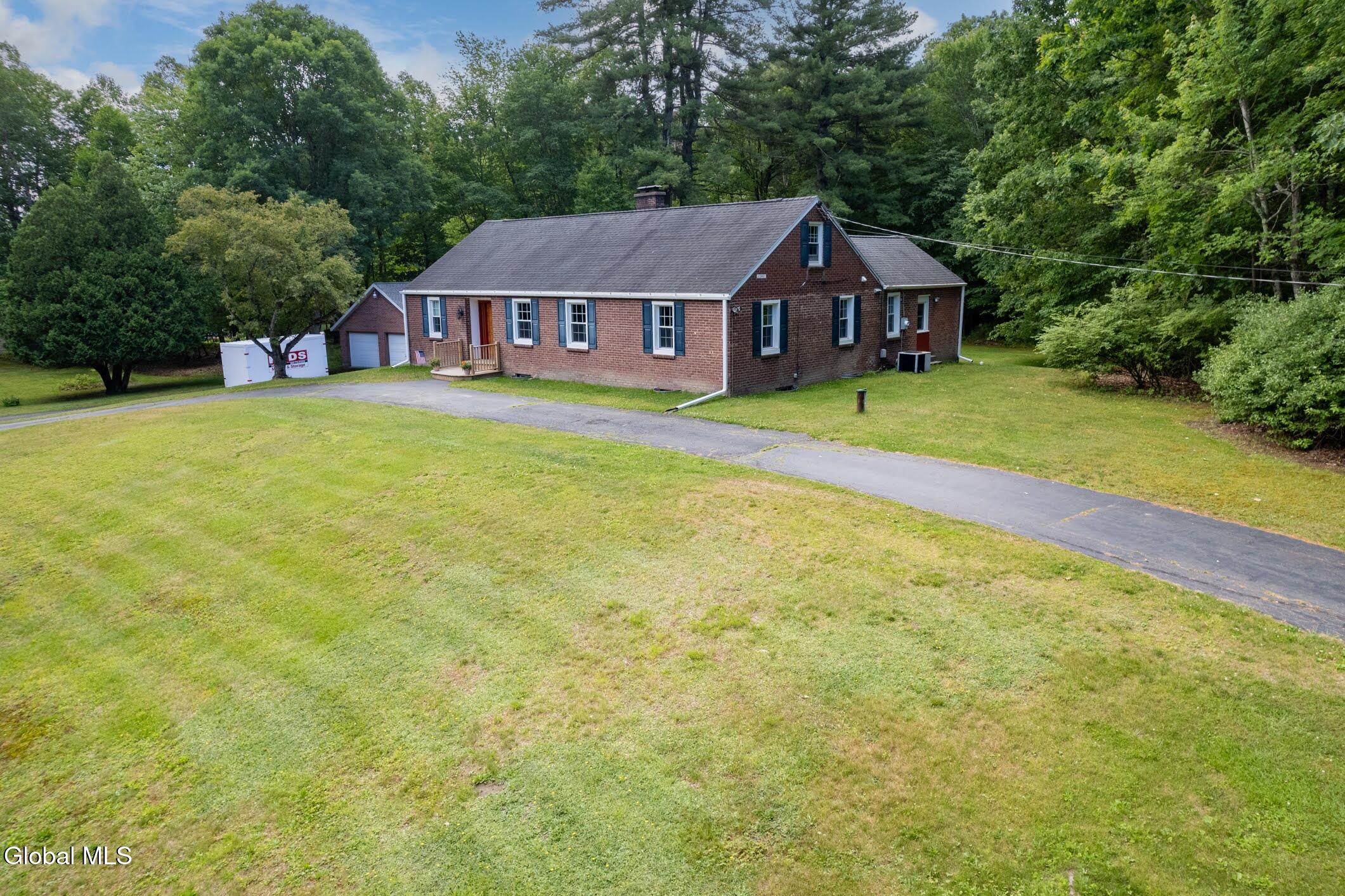 287 Thais Road Averill Park NY 12018