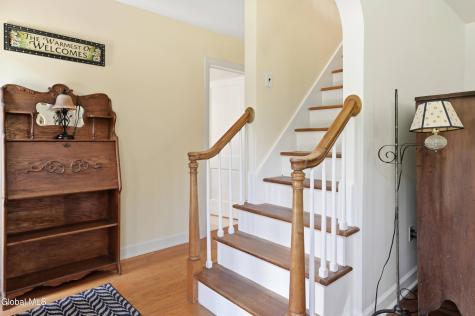 287 Thais Road Averill Park NY 12018