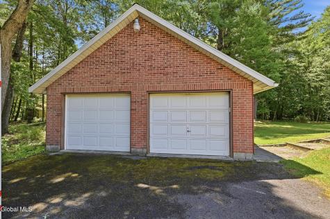 287 Thais Road Averill Park NY 12018