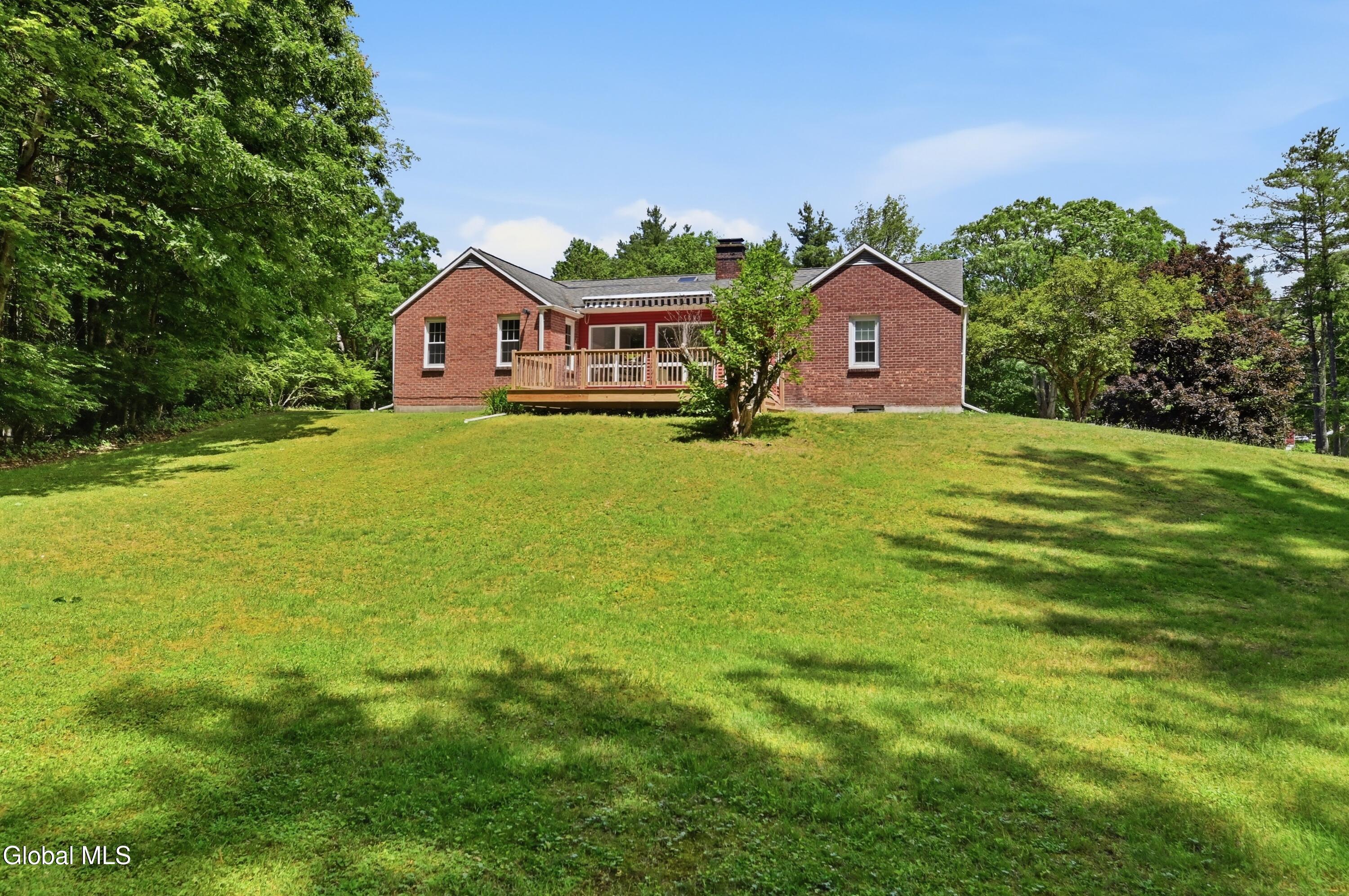 287 Thais Road Averill Park NY 12018