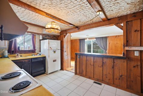 37 Rooney Avenue Albany NY 12205