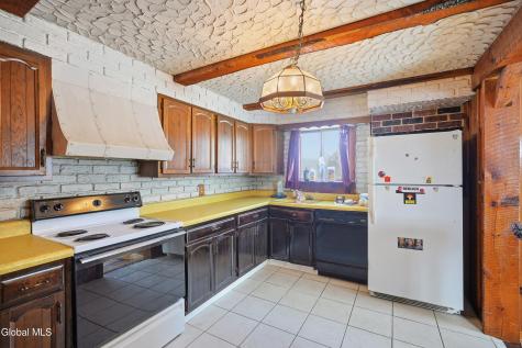 37 Rooney Avenue Albany NY 12205