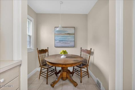 25 Pinedale Avenue Delmar NY 12054