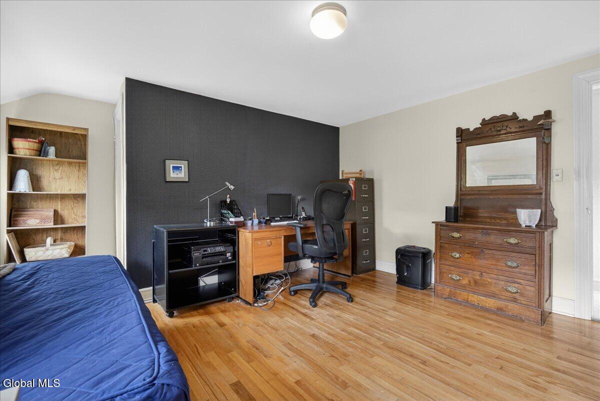 25 Pinedale Avenue Delmar NY 12054
