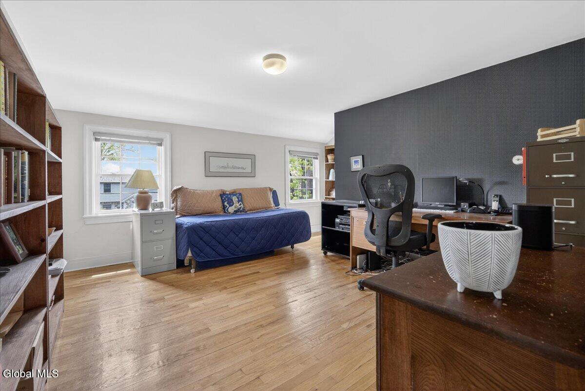 25 Pinedale Avenue Delmar NY 12054