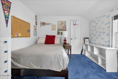 25 Pinedale Avenue Delmar NY 12054