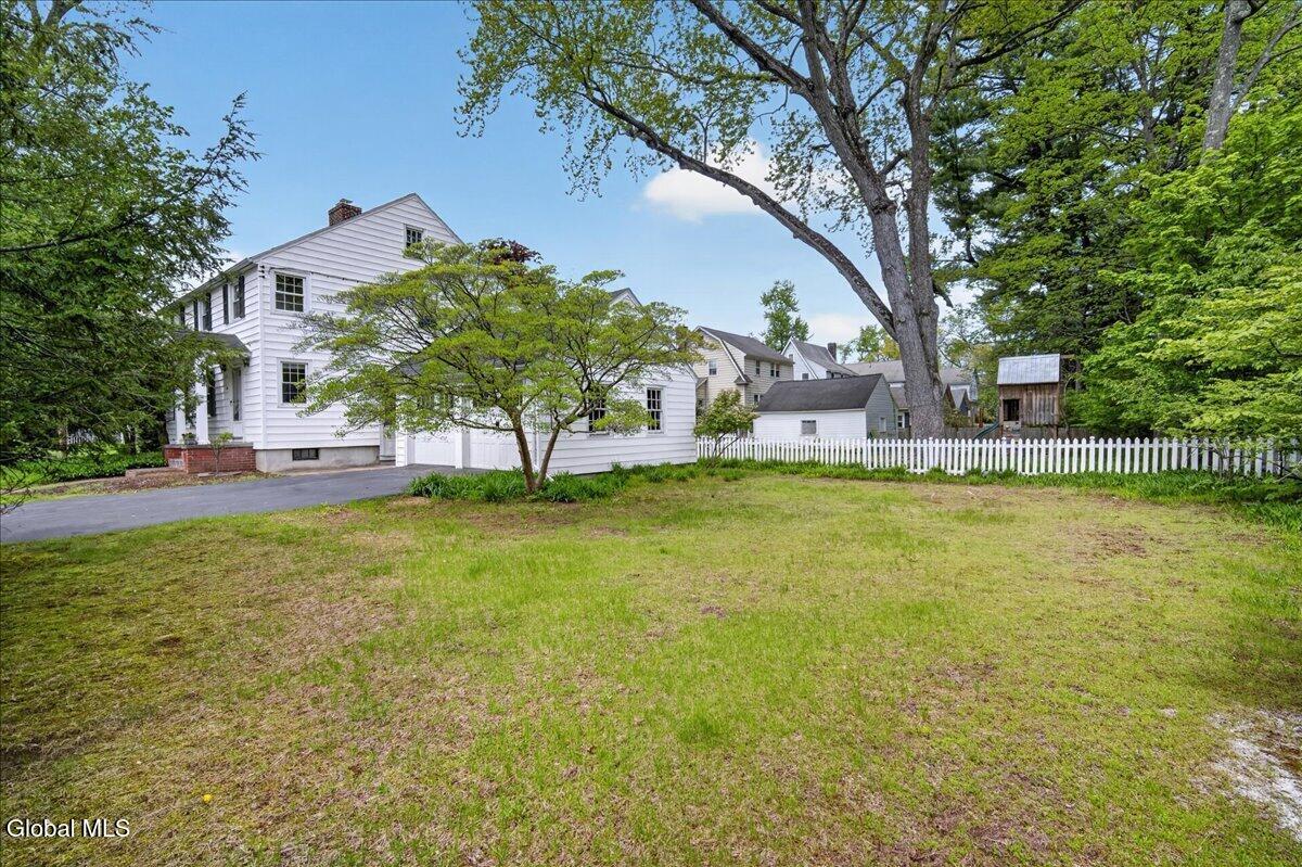 25 Pinedale Avenue Delmar NY 12054