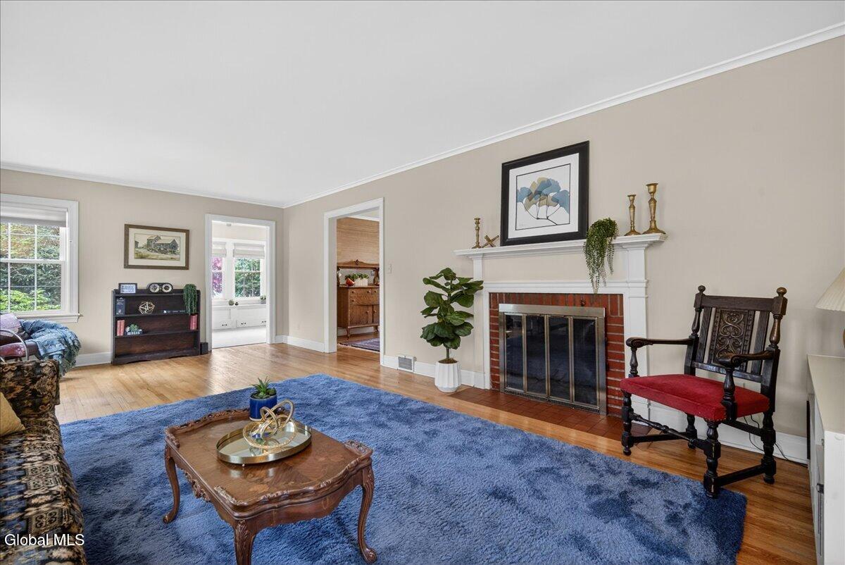 25 Pinedale Avenue Delmar NY 12054