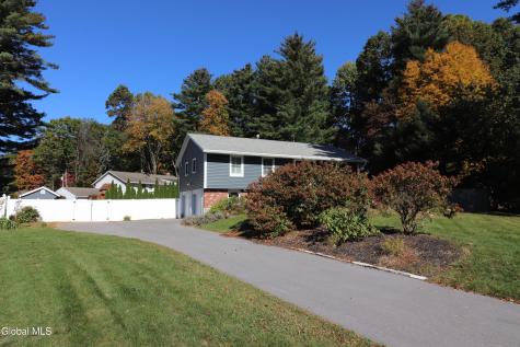 9 Azalea Court Clifton Park NY 12065