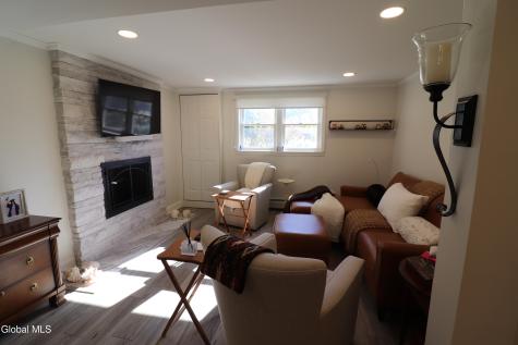 9 Azalea Court Clifton Park NY 12065