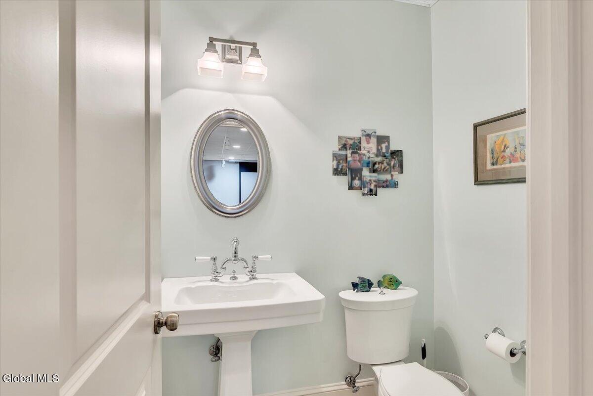 115 Woods Lane Menands NY 12204