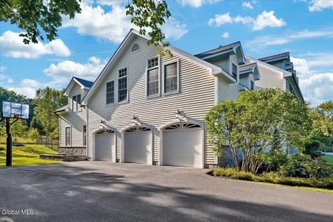 115 Woods Lane Menands NY 12204