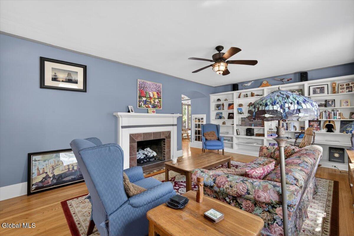 33 Washington Road Scotia NY 12302