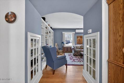 33 Washington Road Scotia NY 12302