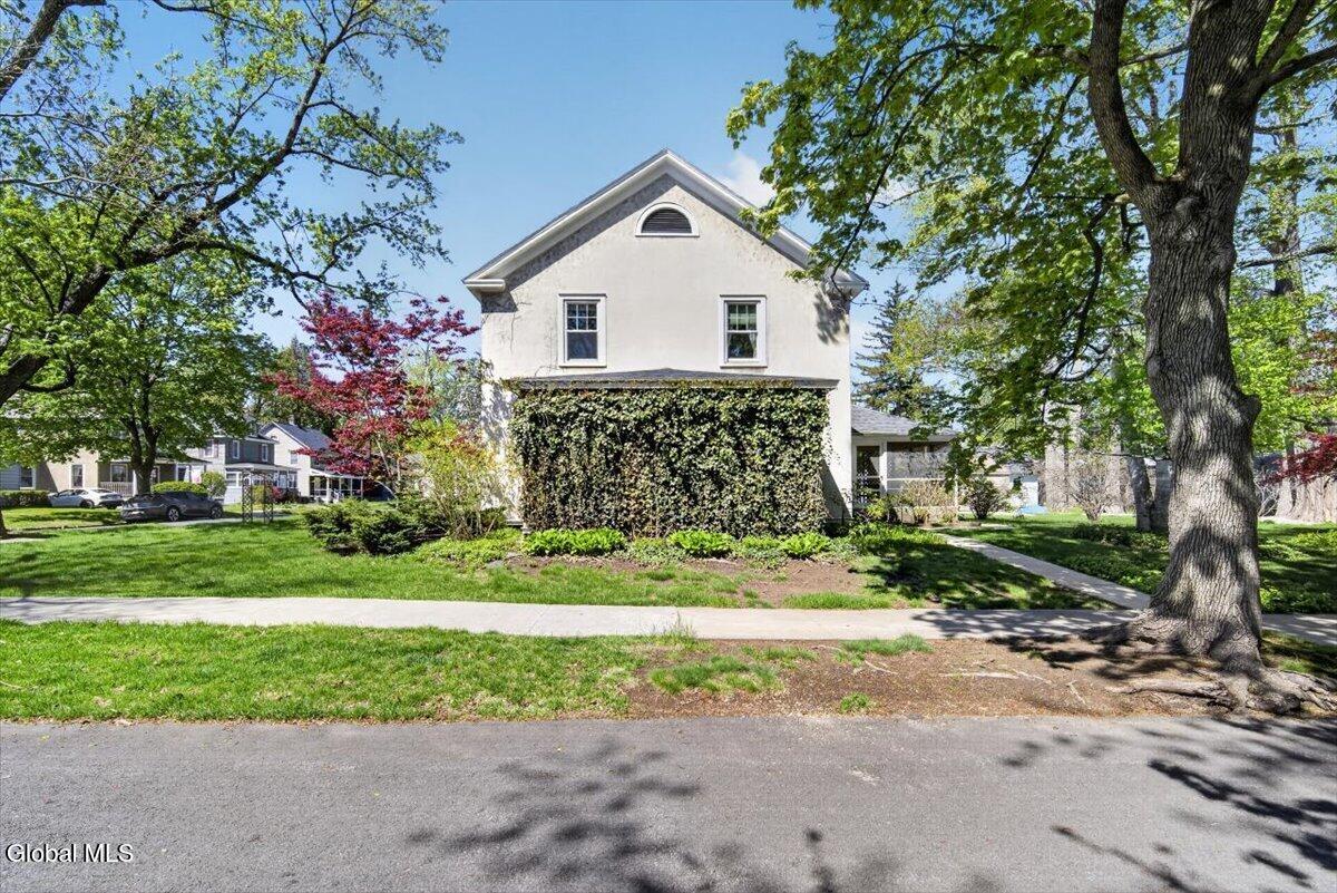 33 Washington Road Scotia NY 12302