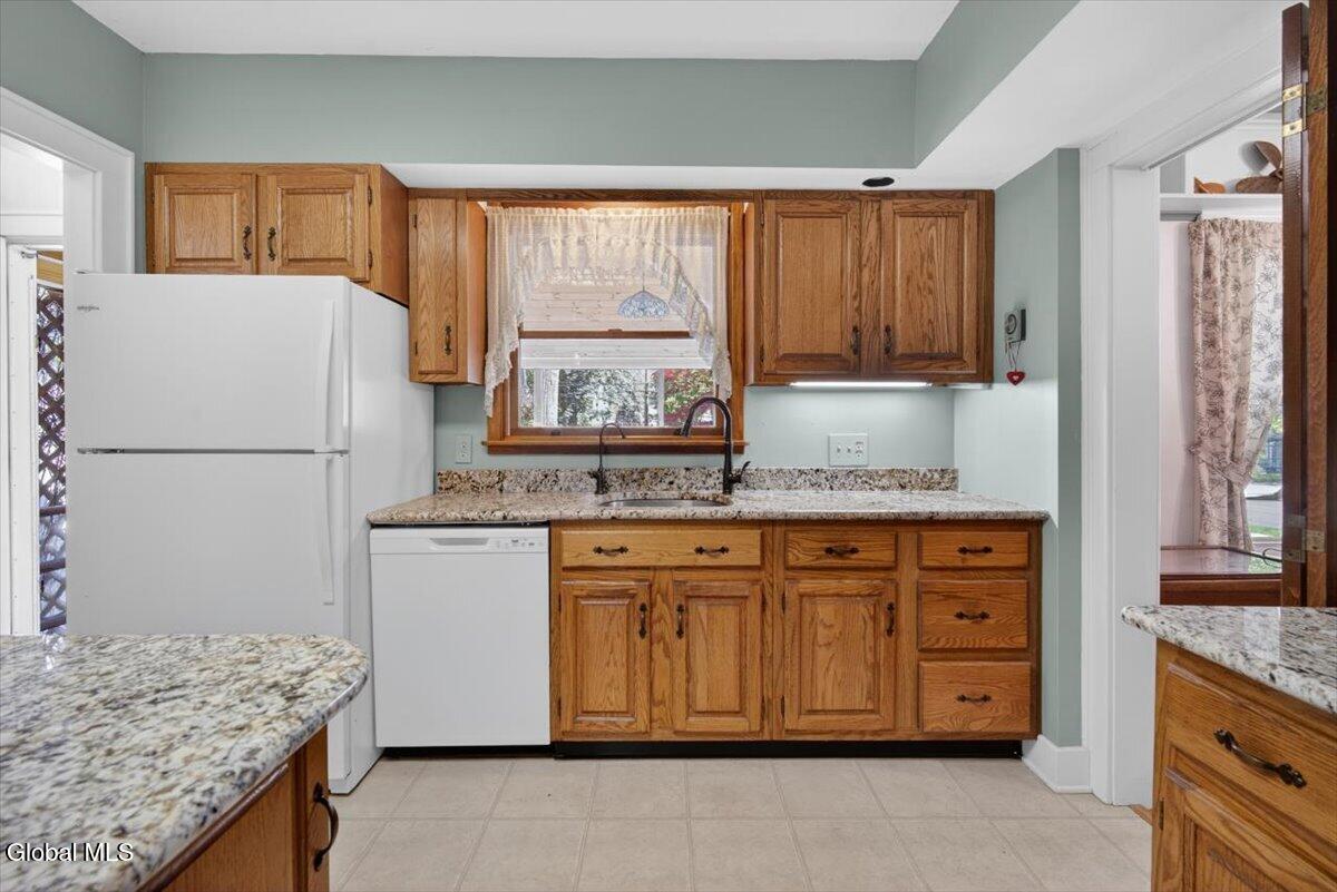 33 Washington Road Scotia NY 12302
