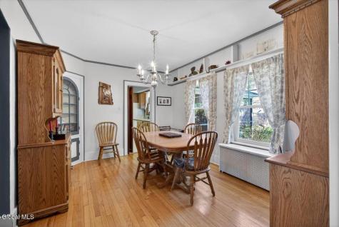 33 Washington Road Scotia NY 12302