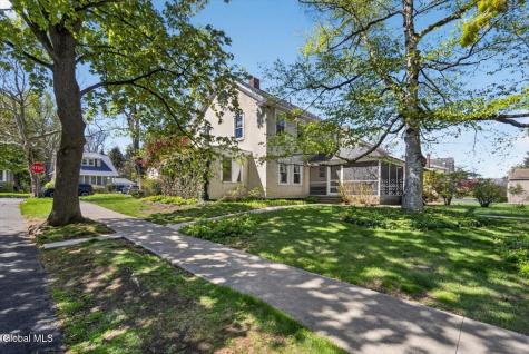 33 Washington Road Scotia NY 12302