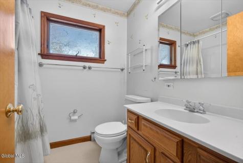 33 Washington Road Scotia NY 12302
