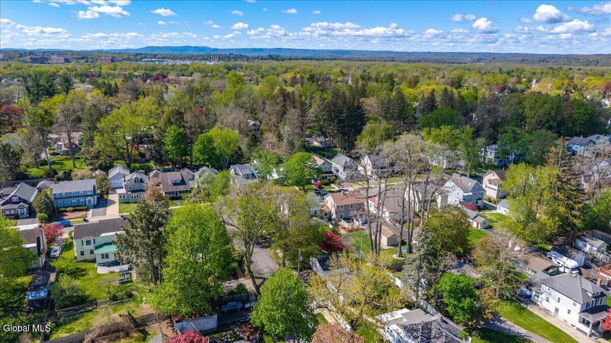 33 Washington Road Scotia NY 12302