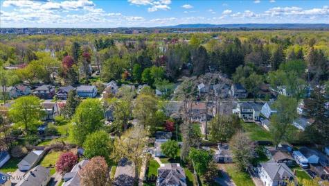 33 Washington Road Scotia NY 12302