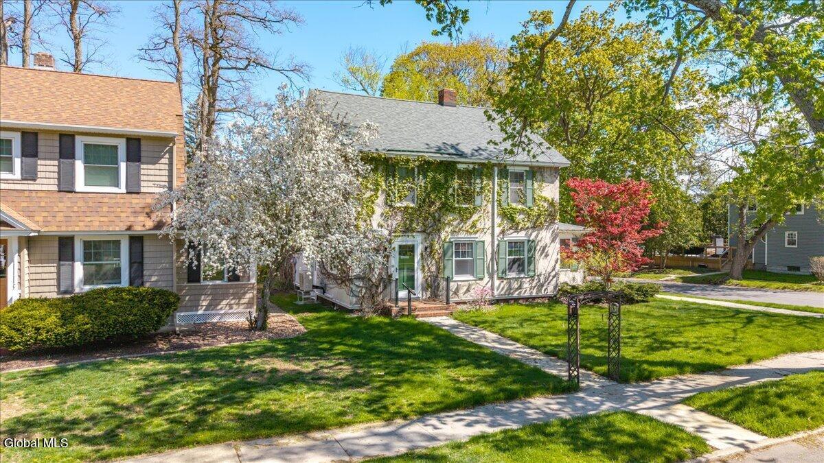 33 Washington Road Scotia NY 12302