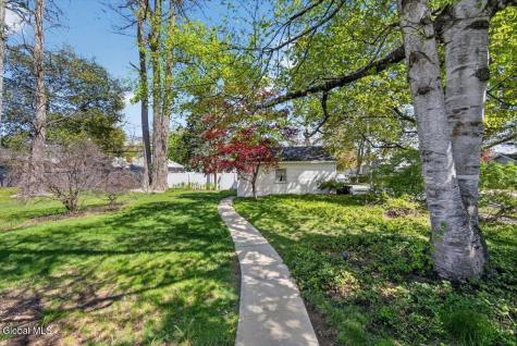 33 Washington Road Scotia NY 12302