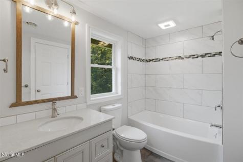 335 Maple Road Slingerlands NY 12159