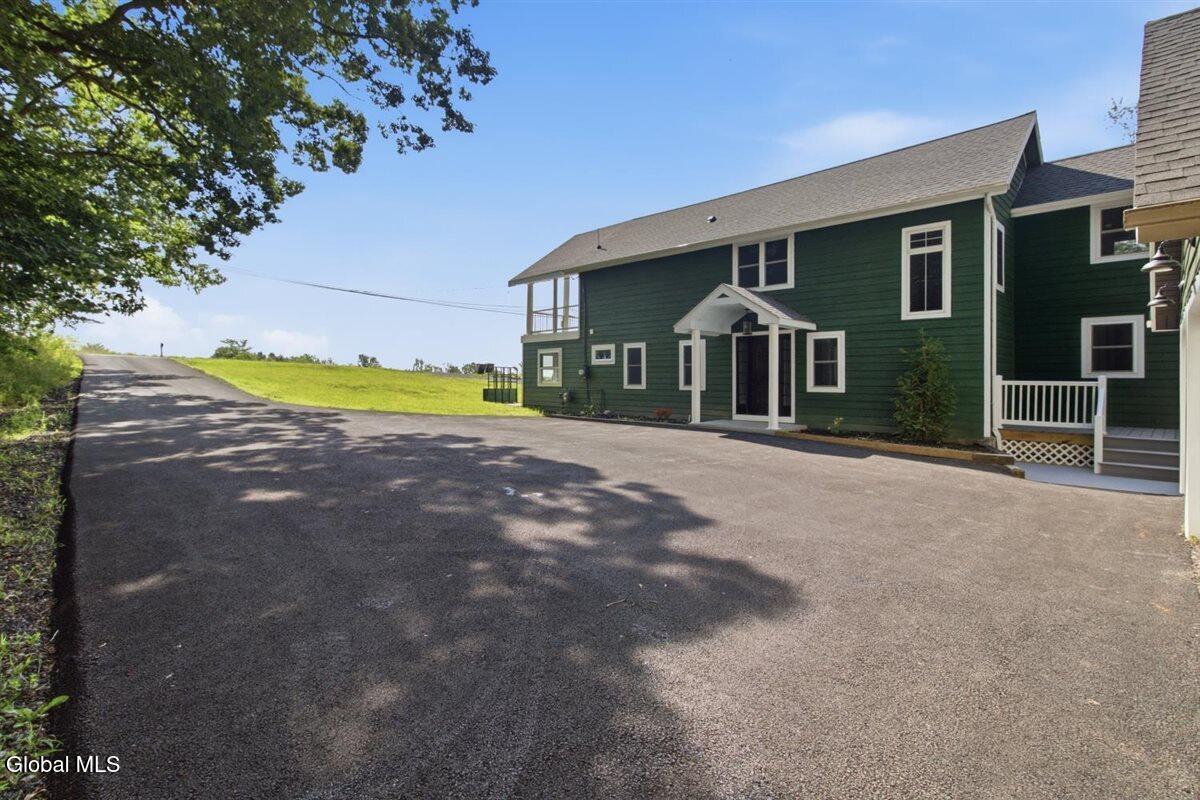335 Maple Road Slingerlands NY 12159